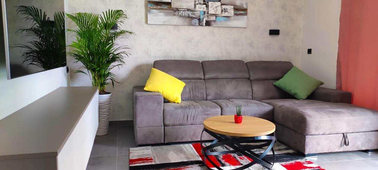 Apartment Denis Krk Town Bagian luar foto