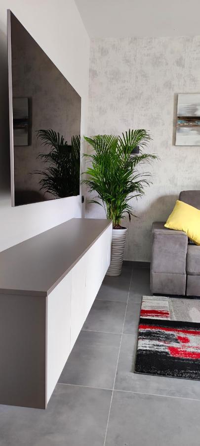 Apartment Denis Krk Town Bagian luar foto