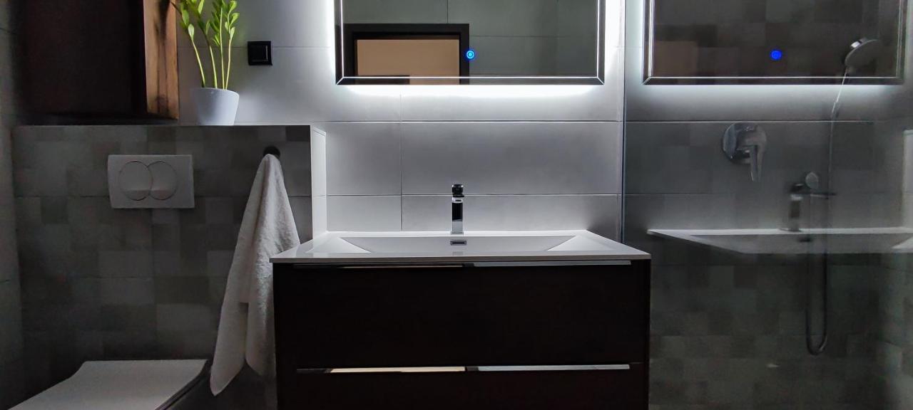 Apartment Denis Krk Town Bagian luar foto