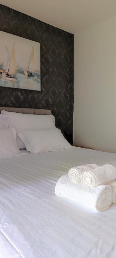 Apartment Denis Krk Town Bagian luar foto