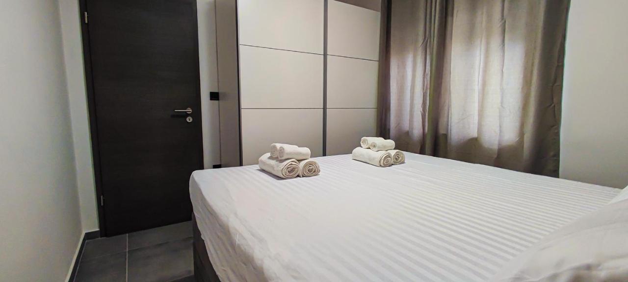 Apartment Denis Krk Town Bagian luar foto
